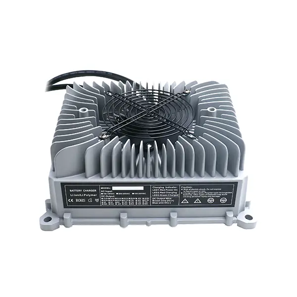Φορητός φορτιστής μπαταριών OBC 2000w Tuv για αυτοκίνητα γκολφ